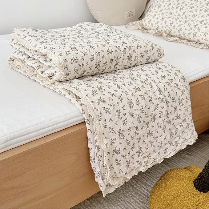 BuLuTu Muslin Kids Quilt Soft Breathable Toddler Girls Boys Twin Bed Comforter, Vintage Floral Quilted Blankets with Lace Edges, Osmanthus Print, 60x78 Inches, Machine Wash