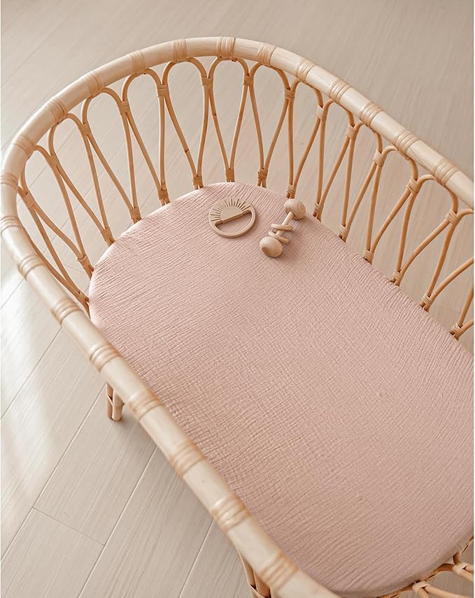 Konssy Muslin Bassinet Sheets for Baby Girl Boy, 2 Pack Soft Breathable Baby Bassinet Mattress Sheets Fit for Hourglass Oval Cradle, Moses Basket Rectangle Mattress (Floral, Pink)