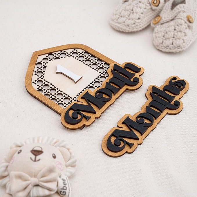 Wooden Baby Monthly Milestone Set with Patterned House Frame, 3D Numbers and Month Months Signs, Natural Wood Newborn Photo Prop for Baby Monthly Pictures