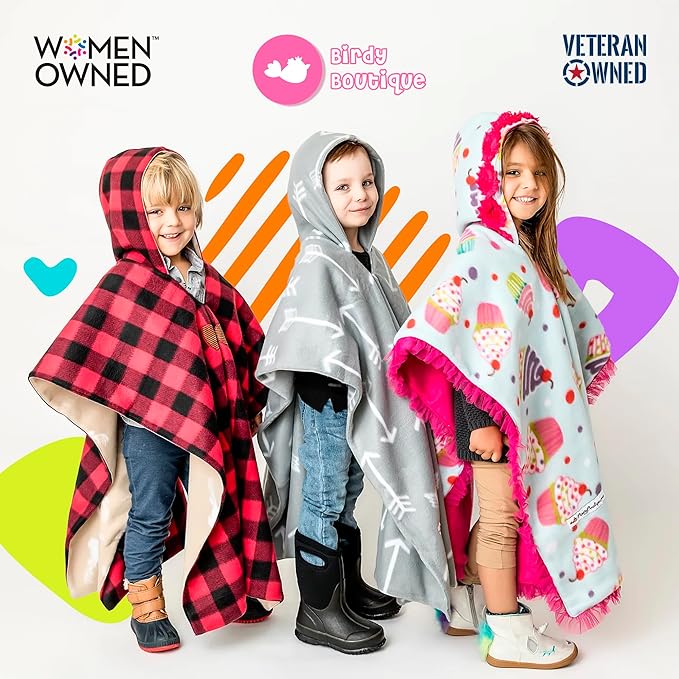 Birdy Boutique Car Seat Poncho for Kids – Safe to Use Over Seat Belts – Reversible Warm and Cozy Blanket – Easy on Easy Off and Doesn’t Impact Car Seat Performance – Gray Arrows – One Size