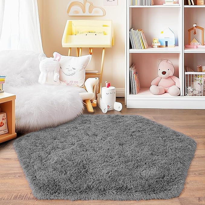 4x4.6 Feet Grey Hexagon Rugs for Bedroom, Ultra Soft Fluffy Hexagon Area Rug for Kids Room, Cute Shag Rugs for Boys Girls Room, Fuzzy Plush Carpet for Tent Castle Home Decor