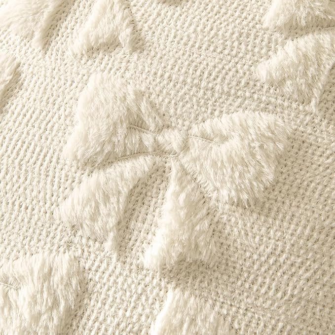 MIULEE Cream White Bow Pillow Covers Christmas Coquette Room Decor Aesthetic Set of 2 Decorative Cute Girl Throw Pillow Soft Plush Faux Pillowcase for Girl Bed Couch Sofa,12x20 Inch