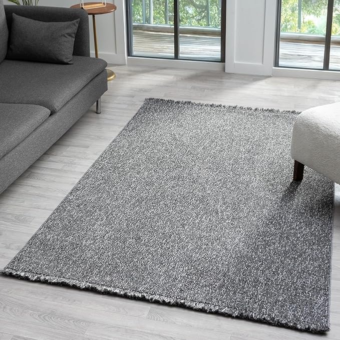 LUXE WEAVERS Solid Machine Woven Smoke 4x6 Area Rug, Indoor Stain-Resistant Carpet