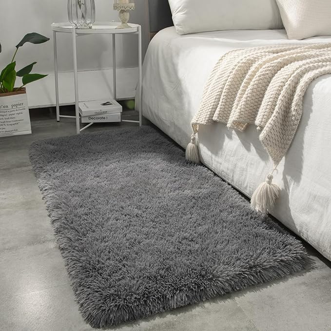 Merelax Fluffy Shaggy Small Area Rug, Deep Grey 2x4 Runner Rugs for Bedside Christmas Decor, Mini Fuzzy Plush Gray Throw Rug, Soft Non-Slip Entryway Shag Catpet for Livingroom Holiday Home Aesthetic
