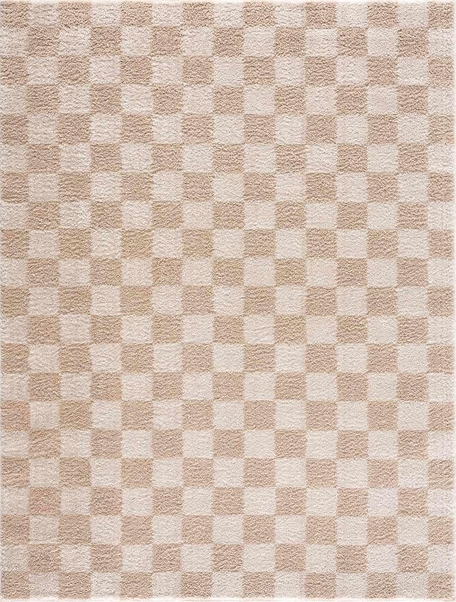 BoutiqueRugs Canika Modern Checkered Shag Rug - High Pile Fluffy Shaggy Carpet for Hallway, Nursery, Playroom, Girls Boys Room - Machine Washable - Peach, Beige - 5'3" x 7' (5x7)