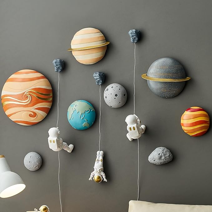XGZY Climbing Astronaut Wall Decor: 3 Pcs Astronaut Figurine Hanging Decoration Outer Space Theme Decor for Home Decor 3D Wall Decor for Bedroom Kids Room Christmas Gift for Kids