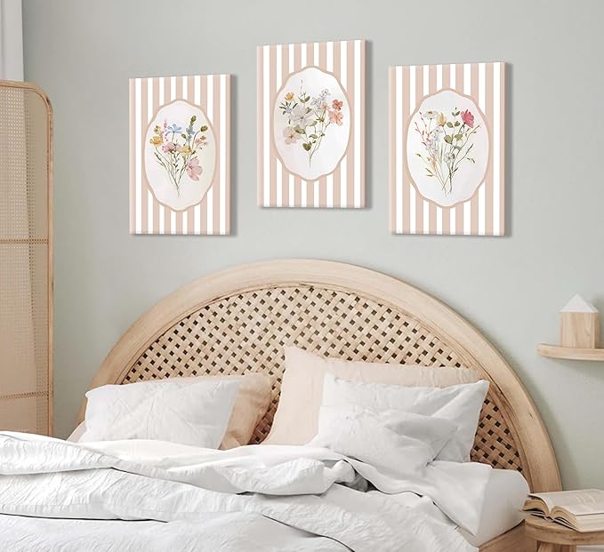 3Pcs Pink Flower Canvas Wall Art Light Pink Striped Plant Painting Picture Wall Decor Elegant wildflowers Poster Print Artwork for Bedroom Preppy dormitory Living Nursery Room Home Decoration