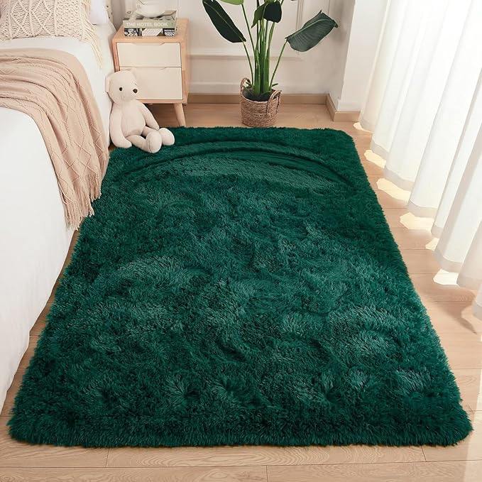 Merelax Soft Modern Indoor Shaggy Area Rug for Bedroom Livingroom Dorm Kids Room Home Decorative, Non-Slip Plush Fluffy Furry Fur Rugs Comfy Nursery Accent Floor Carpet 4x5.9 Feet, Deep Green