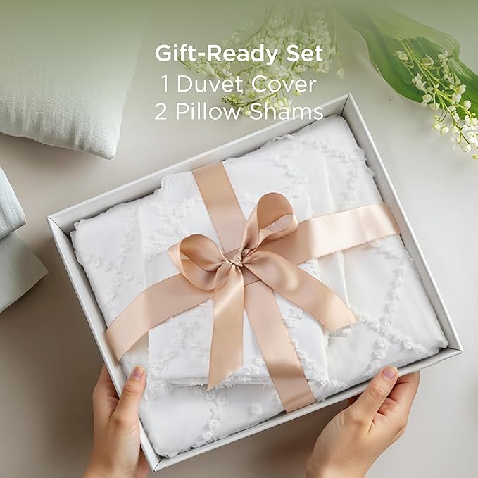 Bedsure Boho Duvet Cover King Size - Boho Bedding, Tufted King Duvet Cover for All Seasons, 3 Pieces Embroidery Shabby Chic Home Bedding,Comforter Not Included (White, 104" x 90")
