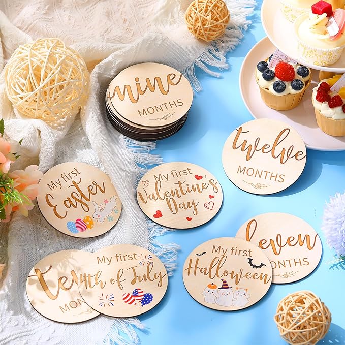 Capoda 18 Pcs Baby Monthly Milestone Cards My First Holiday Milestone Signs 1-12 Months Holiday Wooden Circles Announcement Discs for Boy Girl Photography Photo Baby Shower Newborn Keepsake Gift