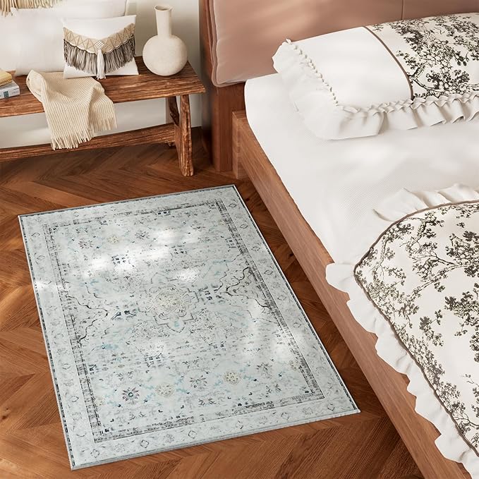 AMTOVO 2x3 Washable Entryway Area Rug Door Mat, Vintage Boho Distressed Print Pattern Non-Slip Carpet, Small Throw Rug for Indoor Entrance Kitchen Bedroom Bathroom Laundry Floor, Light Grey