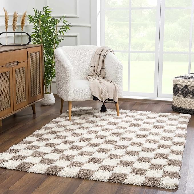 BoutiqueRugs Atira Modern Checkered Shag Runner Rug - High Pile Fluffy Shaggy Carpet - Kids Room, Hallway, Bedroom Shag - Brown, Cream, White, Taupe - 2'7" x 7'3" (2x8)