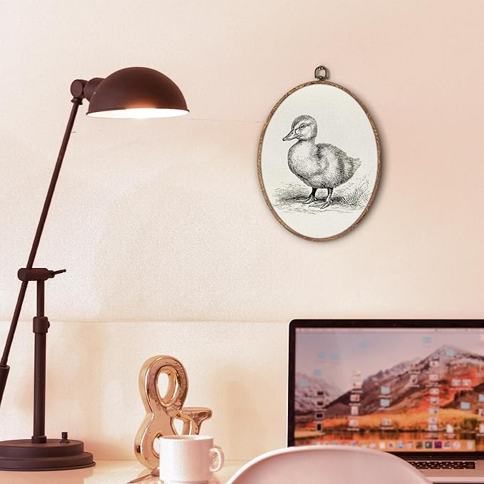 Vintage Duck Oval Wall Art Framed, Cottagecore Duck Oval Wall Decor, Retro Animal Farmhouse Hanging Canvas Prints Wall Sculptures for Home Living Room Nursery Decor, 8.5x11.5 Inch