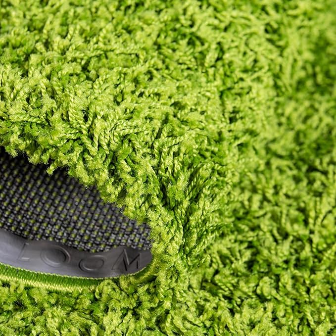 Unique Loom Solid Shag Collection Area Rug (2' 7" x 10' Runner Grass Green)