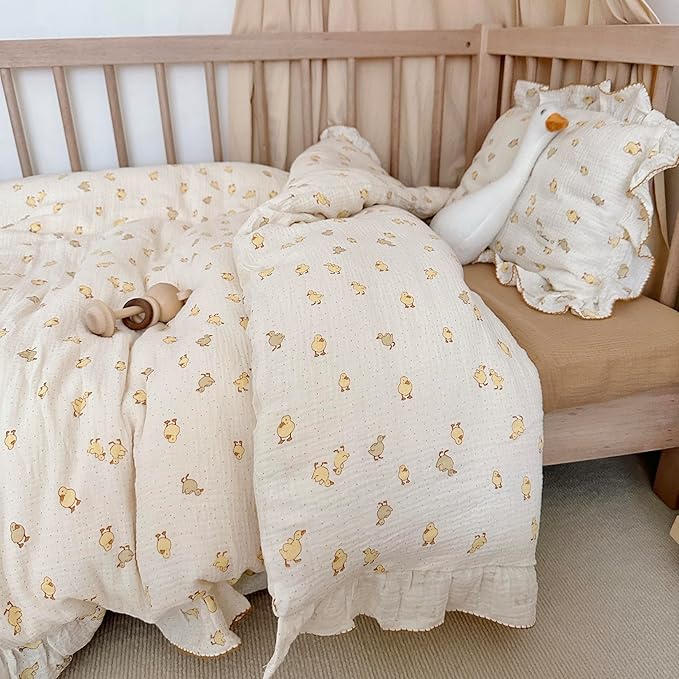 AOJIM Crib Bedding Muslin Duvet Cover with little yellow Duck, 1pc Pure Cotton Baby Kids Comforter Cover 2-layer Gauze, Ruffled Design Duvet Protector for girls boys (47X59''), No Quilt or Pillowcases