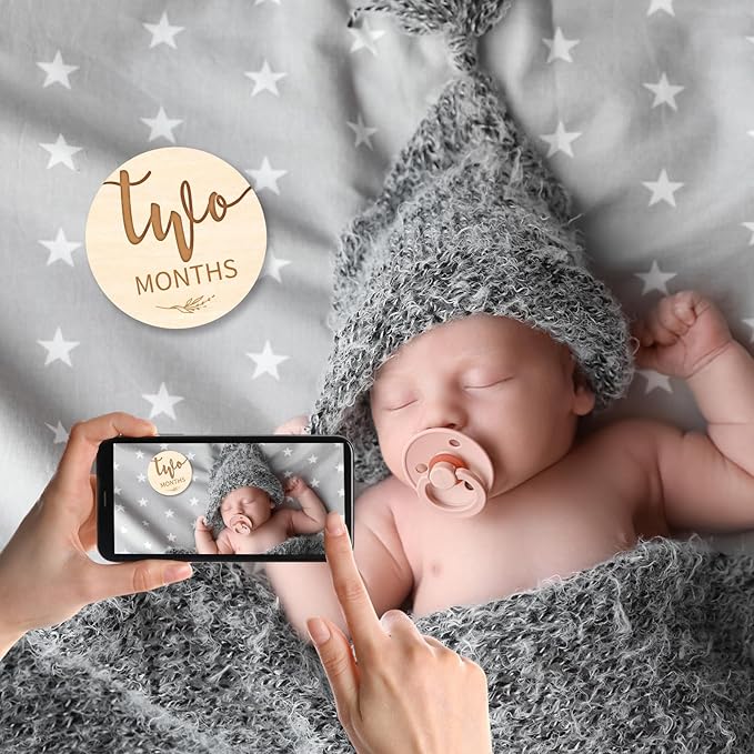 Capoda 18 Pcs Baby Monthly Milestone Cards My First Holiday Milestone Signs 1-12 Months Holiday Wooden Circles Announcement Discs for Boy Girl Photography Photo Baby Shower Newborn Keepsake Gift