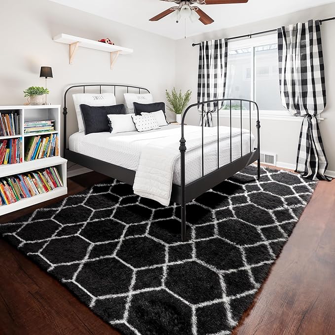 ONASAR Large Area Rugs for Living Room, 7x10 Black and White Rug, Boho Thick Floor Mat for Bedroom Home Decor Aesthetic, Soft Fuzzy Shaggy Plush Fluffy Geometric Carpet for Teen Dorm Classroom