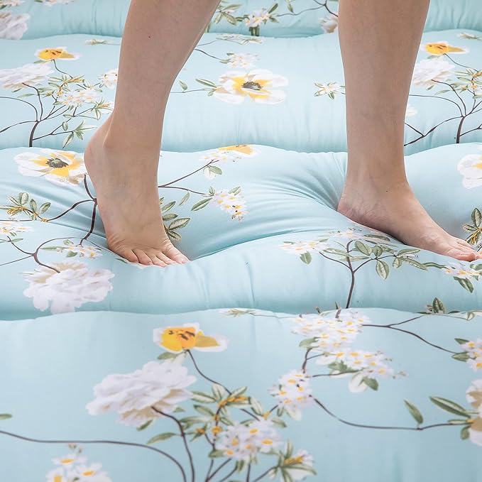 MAXYOYO Rustic Floral Korean Floor Mattress, Foldable Bed Roll Up Camping Mattress, Twin Size
