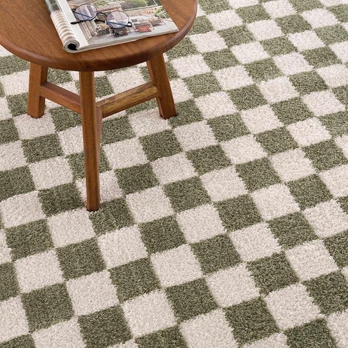 BoutiqueRugs Canika Modern Checkered Shag Rug - High Pile Fluffy Shaggy Carpet for Hallway, Nursery, Playroom, Girls Boys Room - Machine Washable - Peach, Lime Green - 5'3" x 7' (5x7)