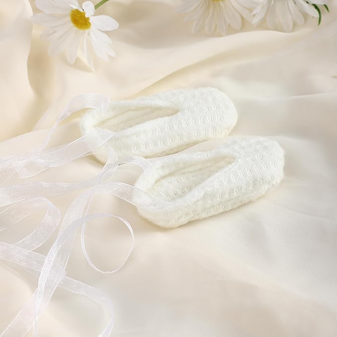 Holibeat Baby Girl 4PCS Photography Props (Romper+Pillow+Hat+Shoes) Newborn Girl Christmas Lace Photoshoot Outfits Infant Posing Props (white)