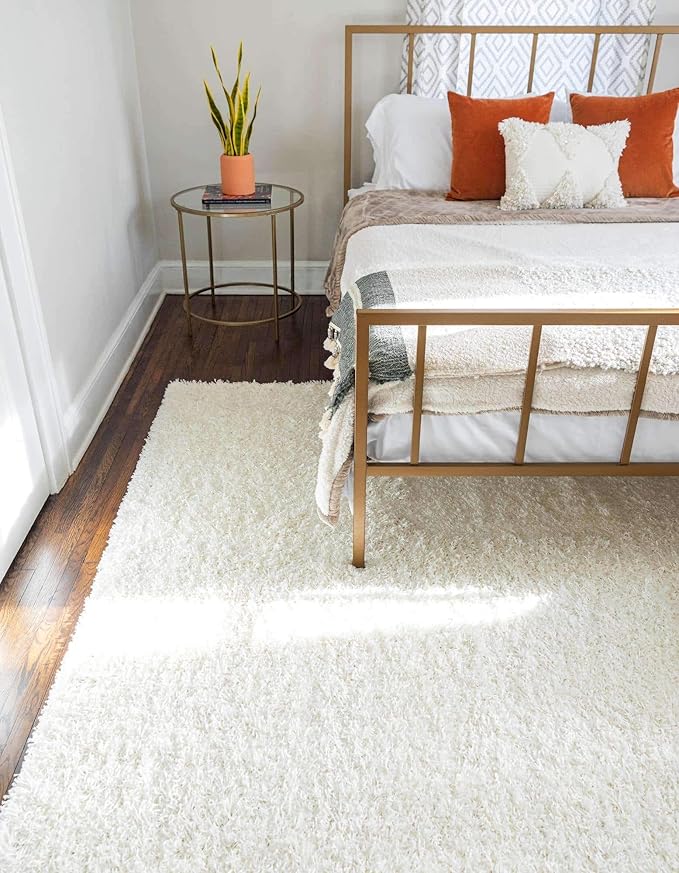 Unique Loom Solid Shag Collection Area Rug (10' x 13' 11" Rectangle, Snow White)