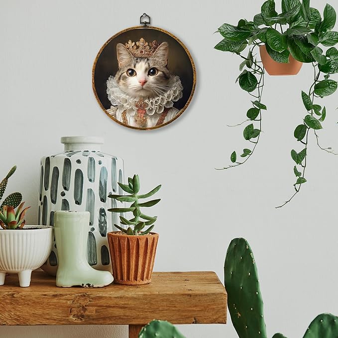 Hiuwevt Cat Renaissance Style Wall Art Decor, Cat Mom Lovers Gifts for Women Framed Canvas Prints, King Kitten Round Wall Hanging Decor for Home Bedroom Living Room Decorations, 10x10 Inches