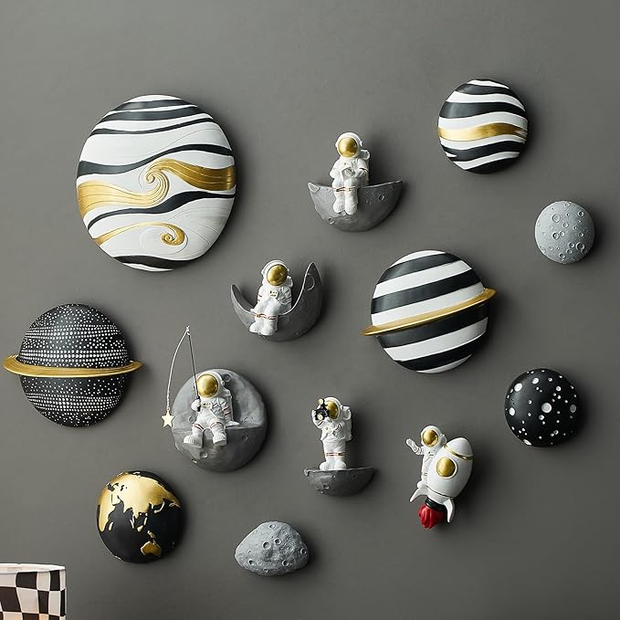 XGZY 5PCS astronauts wall decoration-Decor for Modern Home Decor-decoration for Background 3D Wall Space themed Living Room Sofa Bedroom Wall Kids Room