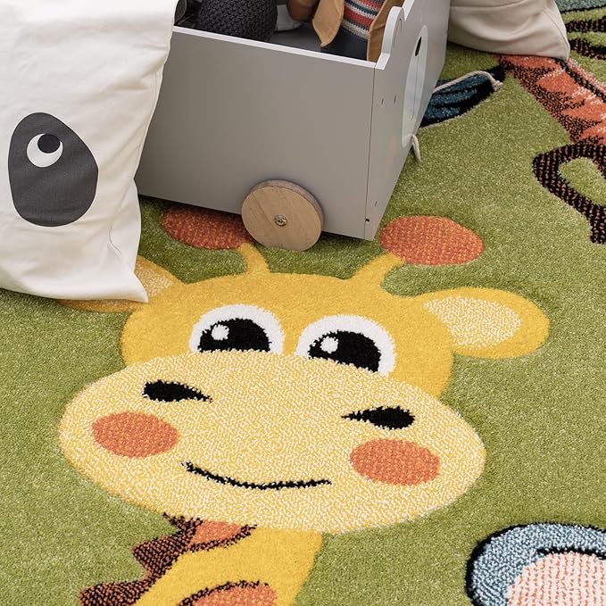 Paco Home Kids Rug for Nursery with Jungle Animals in Green, Size: 5'3" x 7'7"
