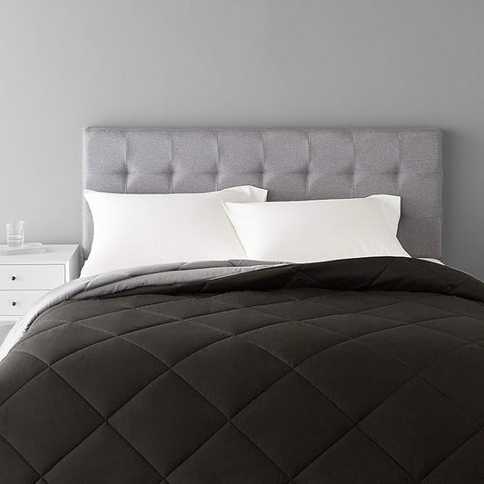 Amazon Basics Comforter Blanket King, Reversible Lightweight Microfiber All Season Blanket, Black/Grey