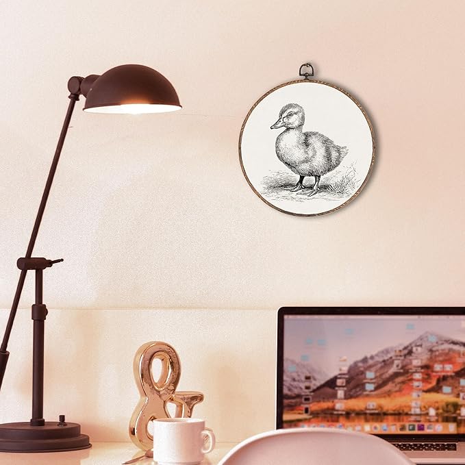 Vintage Duck Round Wall Art Framed, Cottagecore Duck Round Wall Decor, Retro Animal Farmhouse Hanging Canvas Prints Wall Sculptures for Home Living Room Nursery Decor, 10x10 Inch