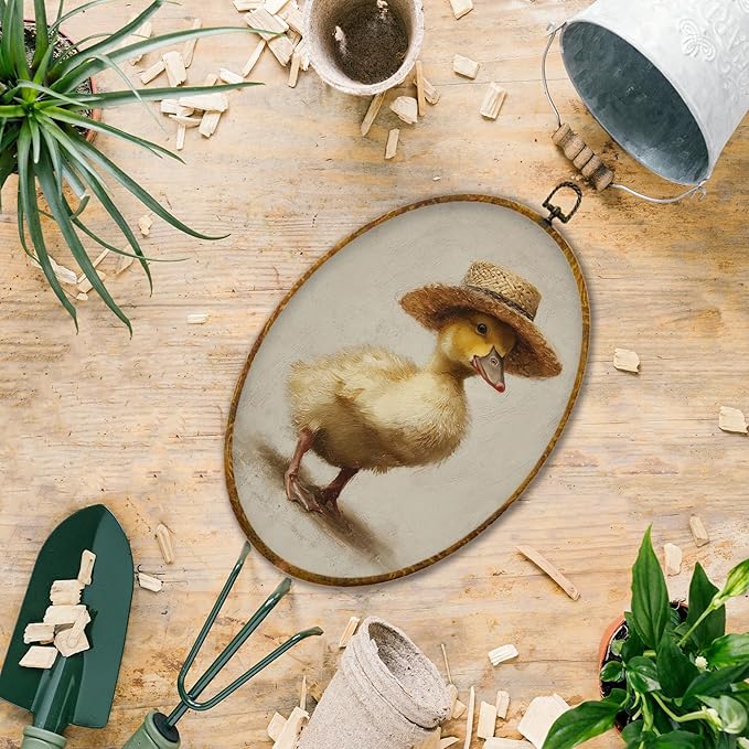 Hiuwevt Vintage Farmhouse Duck Round Wall Art Decor, Rustic Duck Framed Canvas Prints, Cottagecore Farm Animal Round Wall Hanging Decor for Home Bedroom Living Room Decorations, 8.6x11.4 Inches