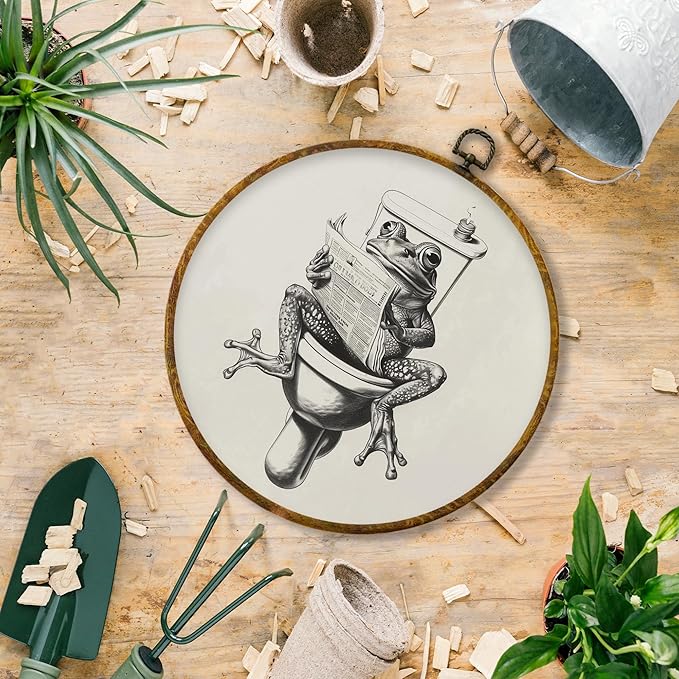 Hiuwevt Funny Frog Bathroom Round Wall Art Decor, Animal Bathroom Framed Canvas Prints, Frog Reading Newspaper Round Wall Hanging Decor for Bath Room Toilet Washroom Decorations, 10x10 Inches