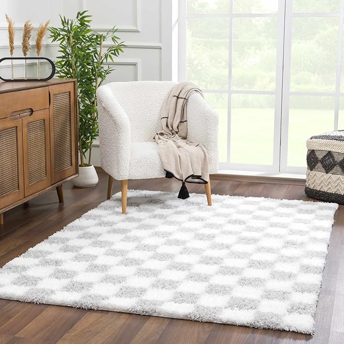 BoutiqueRugs Atira Gray Checkered Shag Area Rug - Light Gray, Cream - 18" x 18" Sample