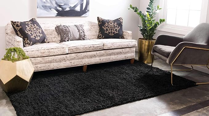 Unique Loom Solid Shag Collection Area Rug (3' 3" x 5' 3" Rectangle, Jet Black)