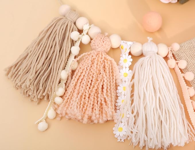 Yarn Tassel One High Chair Banner -Daisy Baby First Birthday Decorations,Cake Smash Shabby Chic Banner Photo Props,Vintage 1st Birthday Highchair Bunting,Holiday Home Wall Hanging Decorations.