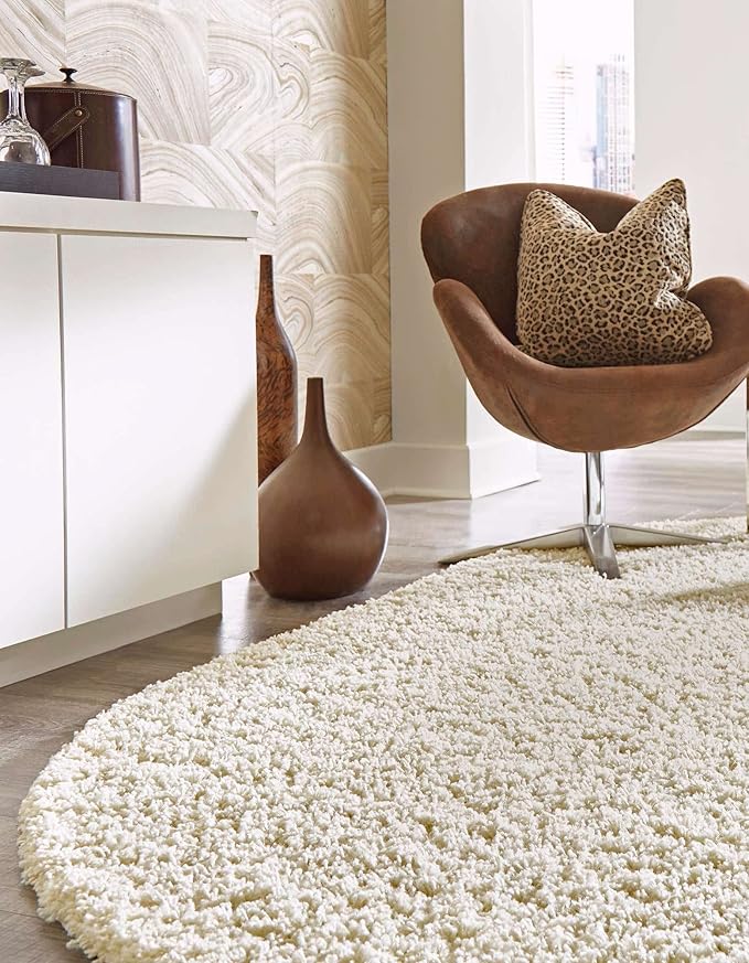 Unique Loom Solid Shag Collection Area Rug (7' 10" x 10' Oval, Pure Ivory)