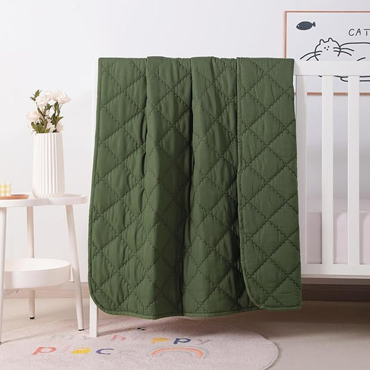 FLXXIE Machine Washable Microfiber Down Alternative Oversized Toddler Comforter, Super Soft and Lightweight Kids Crib Quilted Blanket for Stroller, Travel, 43x60 Inches, Olive