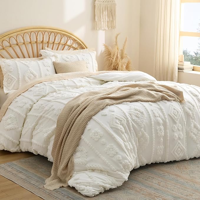 Bedsure Boho Duvet Cover Queen Size - White Tufted Boho Bedding, Farmhouse Shabby Chic Embroidery Bedding for All Seasons, 3 Pieces, 1 Soft Jacquard Queen Comforter Cover and 2 Pillow Shams