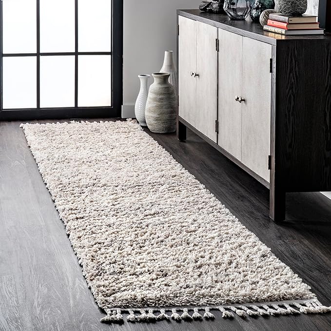 nuLOOM Brooke Shag Tasseled Area Rug - 2x10 Runner Shag Rug Casual Ivory Rugs for Living Room Bedroom Dining Room Nursery Entryway Hallway