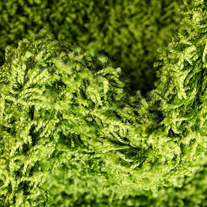 Unique Loom Solid Shag Collection Area Rug (2' 7" x 10' Runner Grass Green)