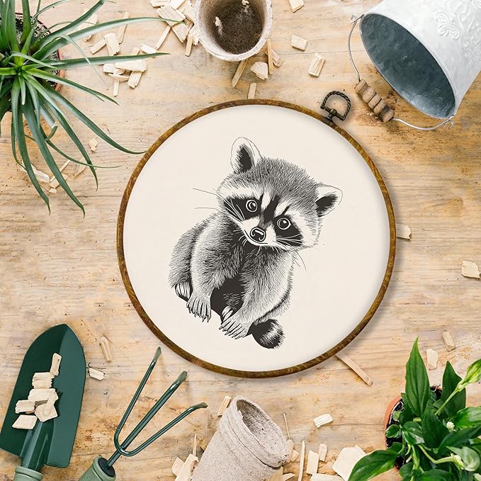 Hiuwevt Vintage Raccoon Round Wall Art Decor, Cute Neutral Racoon Framed Canvas Prints, Trash Panda Wildlife Animal Round Wall Hanging Decor for Home Nursery Kids Bedroom Decorations, 10x10 Inches