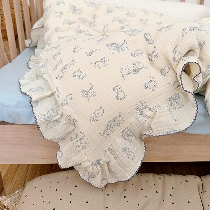 AOJIM Cute Kids Muslin Duvet Cover with Cat Patterns, 100% Cotton Toddler Comforter Cover 1 piece 47X59 inch, Ruffled Design 2-layer gauze Baby Crib Quilt Cover for Boys Girls, No Pillowcases or Quilt