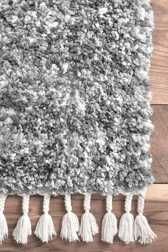 nuLOOM Brooke Shag Tasseled Area Rug - 7x9 Shag Area Rug Casual Grey/Ivory Rugs for Living Room Bedroom Dining Room Nursery
