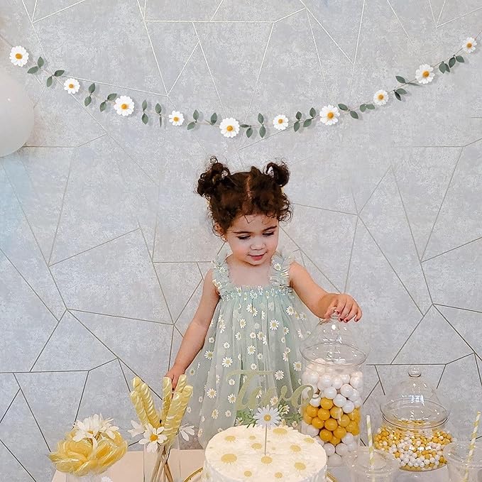 Wool Felt Daisy Chain Banner Garland - Daisy 1st Birthday Decorations,Daisy Themed Party Decorations,Nursery Wedding Decoration,White Wool Felt Daisy Green Leaf Garland