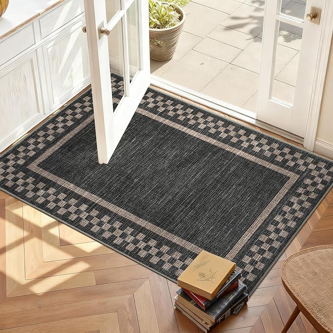 Small Area Rug 2x3 Modern Checkered Entry Rug Solid Color Scalloped Kitchen Rugs Washable Bedroom Doormat Non Slip Stain Resistant Bordered Throw Carpet for Living Room Nursery Laundry, Black
