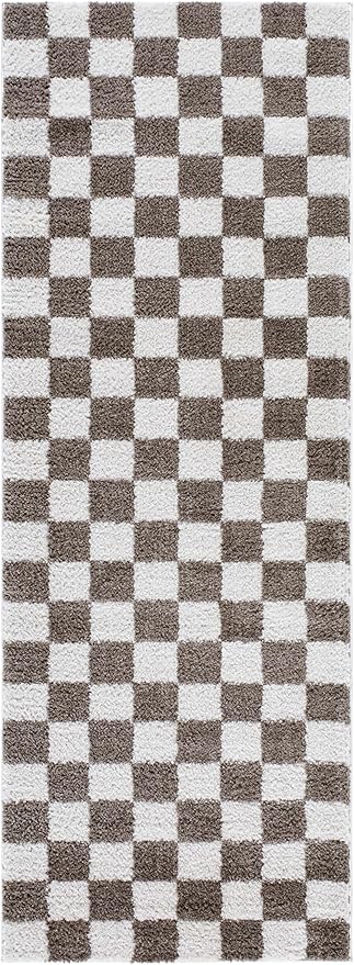 BoutiqueRugs Canika Modern Checkered Shag Runner Rug - High Pile Fluffy Shaggy Carpet for Hallway, Nursery, Playroom, Girls Boys Room - Machine Washable - Peach, Dark Brown - 2'7" x 7'3" (2x8)