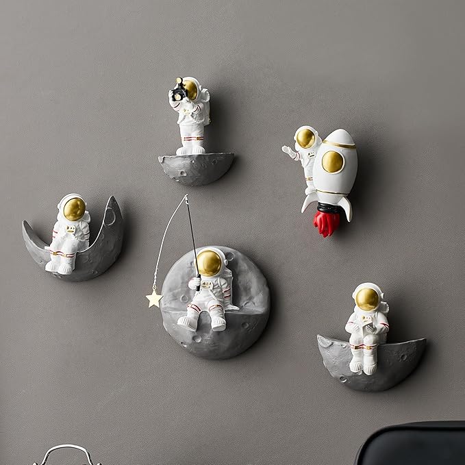 XGZY 5PCS astronauts wall decoration-Decor for Modern Home Decor-decoration for Background 3D Wall Space themed Living Room Sofa Bedroom Wall Kids Room