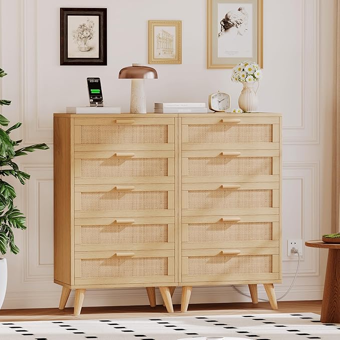 Rovaurx 5 Drawer Dresser for Bedroom, Rattan Chest of Dressers with Charging Station, Modern Dresser Chest with Wooden Handles, Beside Table for Closet, Living Room and Entryway, Natural RDG005M