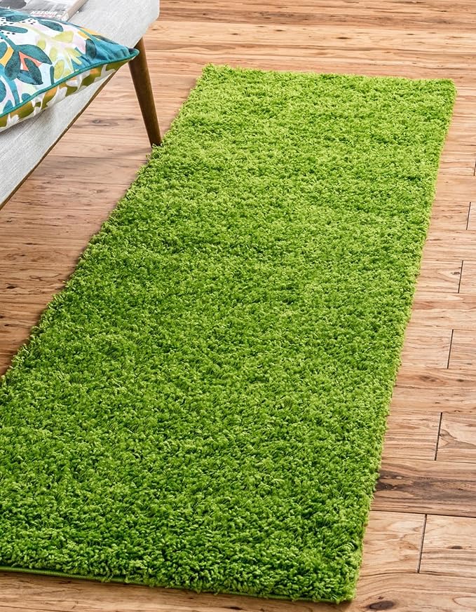 Unique Loom Solid Shag Collection Area Rug (2' 7" x 10' Runner Grass Green)