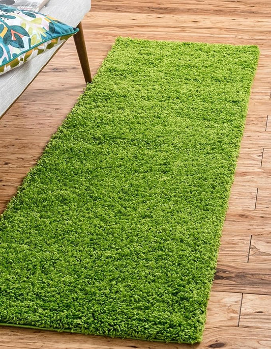 Unique Loom Solid Shag Collection Area Rug (2' 7" x 10' Runner Grass Green)